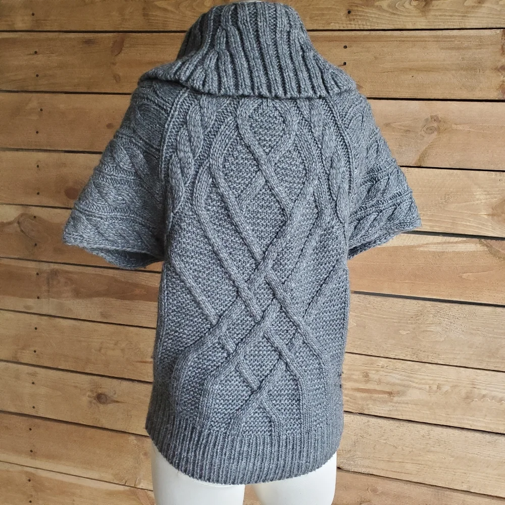 🤏 Ann Taylor LOFT super comfy sweater
